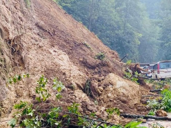 स्याङ्जामा पहिरोले घर पुरिँदा दुई महिलाको मृत्यु, एक जना बेपत्ता