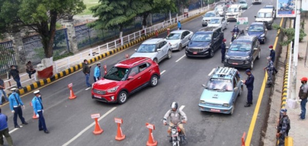 ट्राफिक चेकिङमा ललितपुरको इमाडोलमा मात्रै ६१ चालक कारबाहीमा