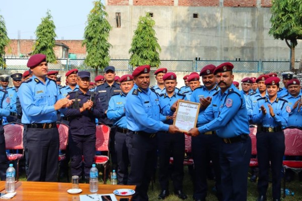 बाँके प्रहरीको अन्तरक्रिया सम्पन्न,उत्कृष्ट प्रहरी इकाइ इप्रका बैजापुरलाई कदरपत्रले सम्मान