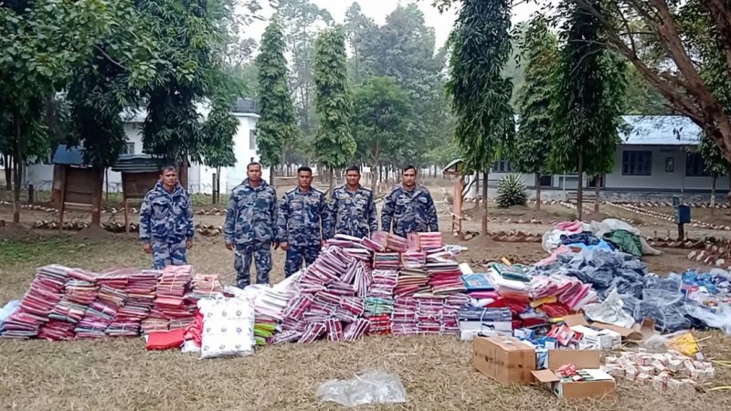 भुजेलाबाट सशस्त्र प्रहरीले बरामद गर्‍यो २५ लाखको अवैध सामाग्री